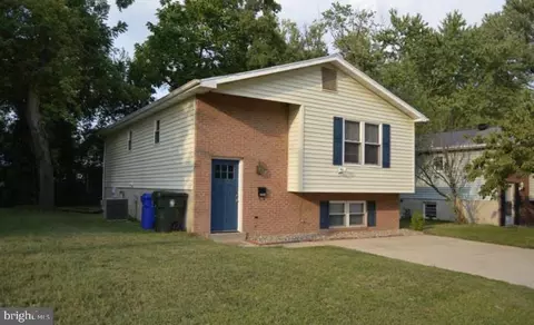 5004 Roanoke Pl, College Park, MD 20740
