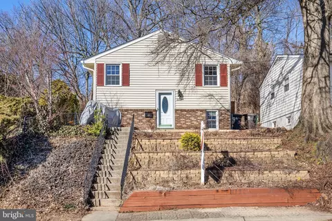 6002 Sheridan St, Riverdale, MD 20737