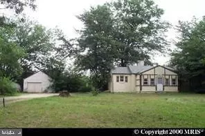 9201 Old Palmer Rd, Fort Washington, MD 20744