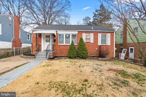 9735 51st Ave, College Park, MD 20740