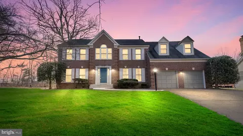 2004 Debra Lynn Ct, Accokeek, MD 20607
