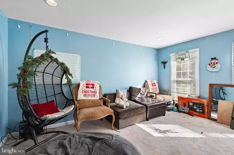 Living - 111 Johnsberg Ln, Bowie, MD 20721 photo 4 of 4