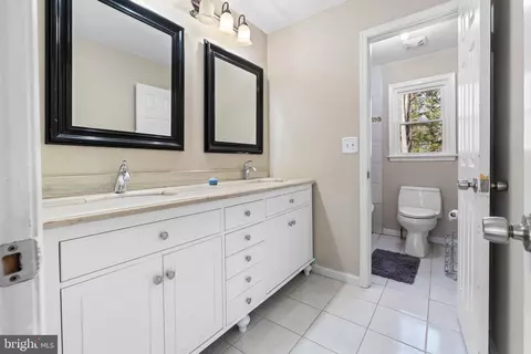 Bath - 111 Johnsberg Ln, Bowie, MD 20721 photo 2 of 6