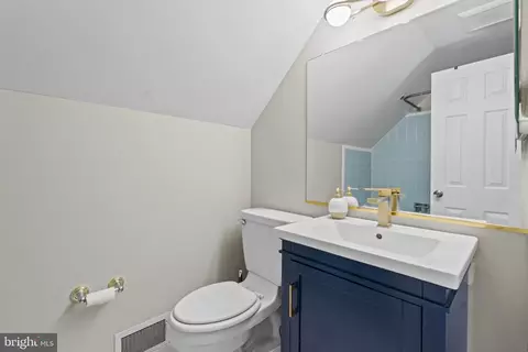 Bath - 12418 Shadow Ln, Bowie, MD 20715 photo 1 of 2