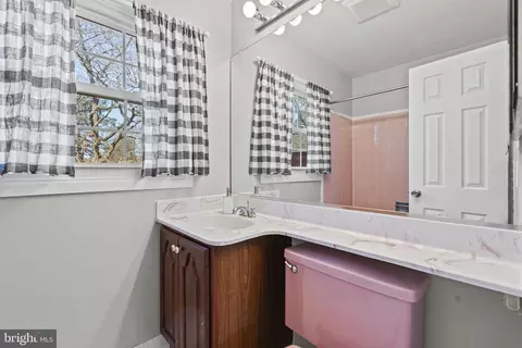 Bath - 12418 Shadow Ln, Bowie, MD 20715 photo 2 of 2