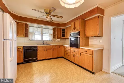 Kitchen - 320 Compton Ave, Laurel, MD 20707 photo 1 of 6