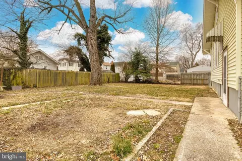 Exterior - 320 Compton Ave, Laurel, MD 20707 photo 3 of 5