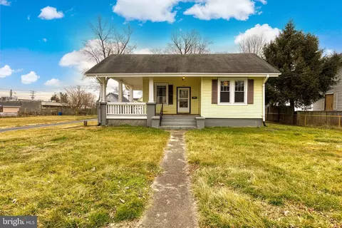 320 Compton Ave, Laurel, MD 20707