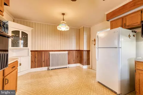 Kitchen - 320 Compton Ave, Laurel, MD 20707 photo 4 of 6