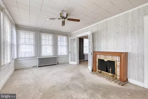 Living - 320 Compton Ave, Laurel, MD 20707 photo 3 of 3
