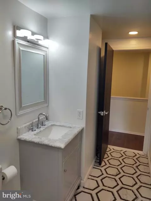 Bath - 2803 Nomad Ct E, Bowie, MD 20716 photo 4 of 7