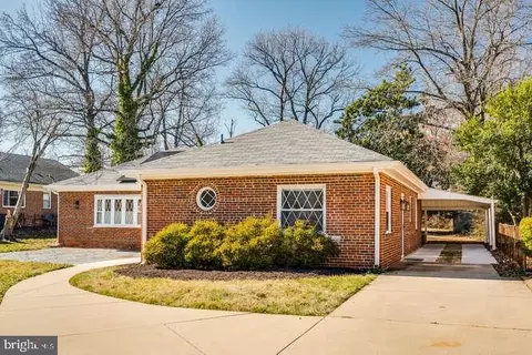 2915 East Ave, District Heights, MD 20747