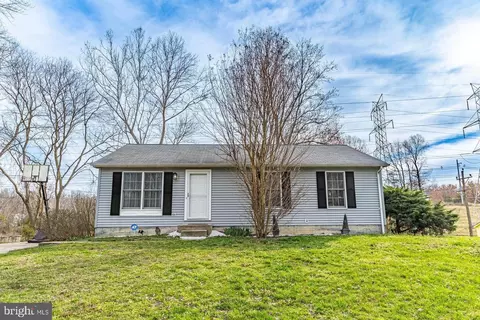 7204 Aquinas Ave, Marlboro, MD 20772