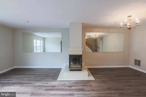 Living - 11404 Hermosa Dr, Laurel, MD 20708 photo 5 of 5