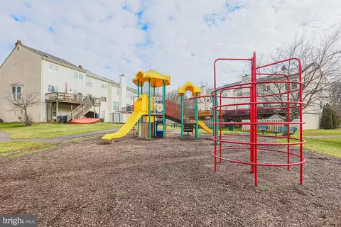 View/Area - 11404 Hermosa Dr, Laurel, MD 20708 photo 1 of 1