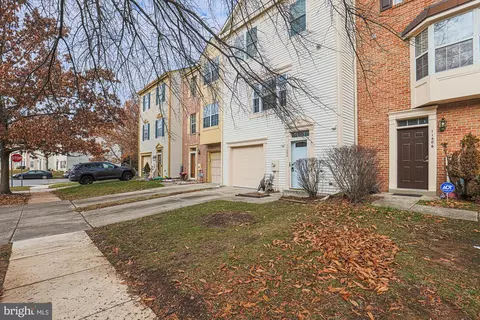 Exterior - 11404 Hermosa Dr, Laurel, MD 20708 photo 4 of 10