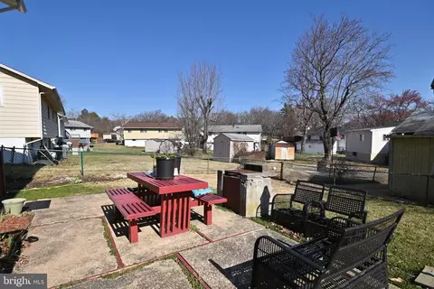 Exterior - 5209 Whitfield Chapel Rd, Lanham, MD 20706 photo 3 of 5