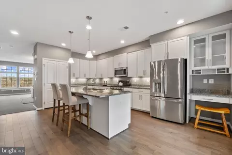 5207 Sable Ct #307, Greenbelt, MD 20770