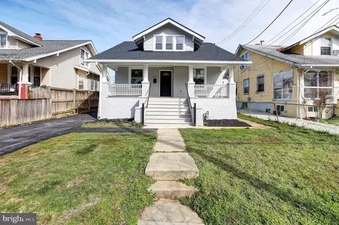 3707 37th Pl, Brentwood, MD 20722