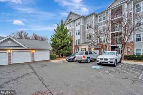 1311 Karen Blvd #203, Capitol Heights, MD 20743