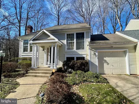 10800 Southlakes Dr, Bowie, MD 20721