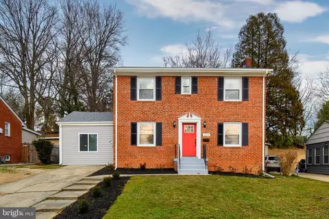 328 Brockton Rd, Oxon Hill, MD 20745