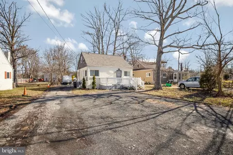 7600 Lanham Ln, Fort Washington, MD 20744