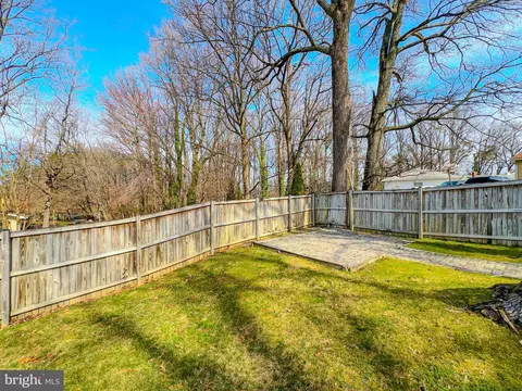Exterior - 110 Castleton Dr, Marlboro, MD 20774 photo 8 of 10