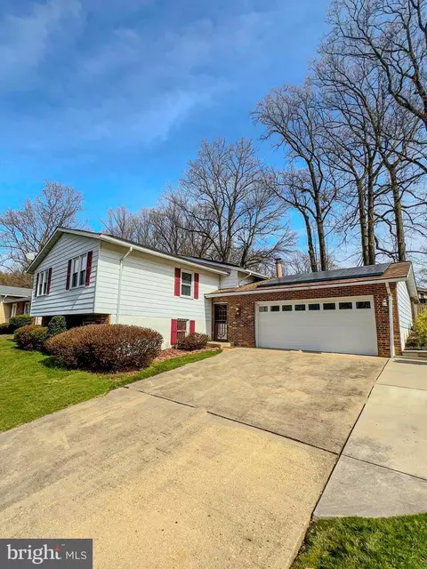 Exterior - 110 Castleton Dr, Marlboro, MD 20774 photo 4 of 10
