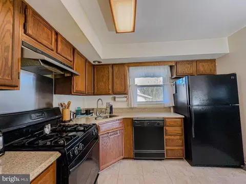Kitchen - 110 Castleton Dr, Marlboro, MD 20774 photo 2 of 4