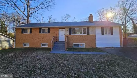 15312 Cedar Dr, Accokeek, MD 20607