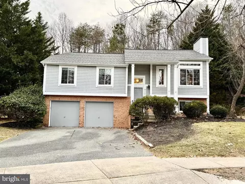 8114 Gold Cup Ln, Bowie, MD 20715