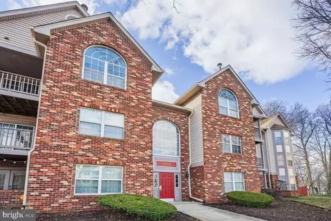 9716 Lake Pointe Ct #104, Marlboro, MD 20774