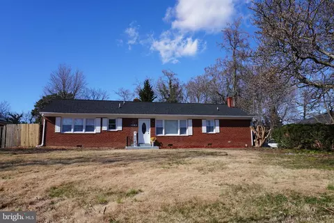 6618 Napoli Rd, Temple Hills, MD 20748