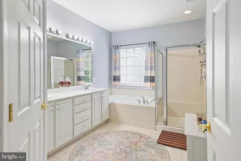 Bath - 7302 Colchis Ct, Laurel, MD 20707 photo 1 of 4