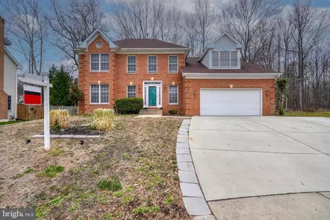 2003 N Alleva Ct, Accokeek, MD 20607