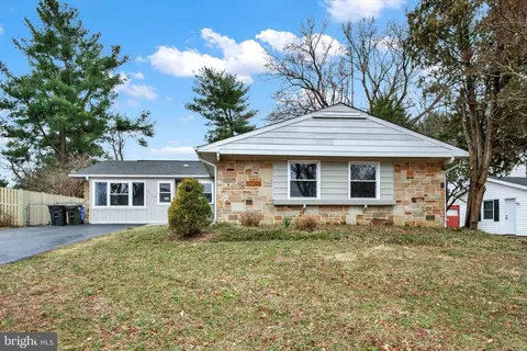 12627 Kornett Ln, Bowie, MD 20715