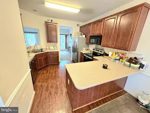 Kitchen - 15610 Wistar Pl, Brandywine, MD 20613 photo 2 of 5