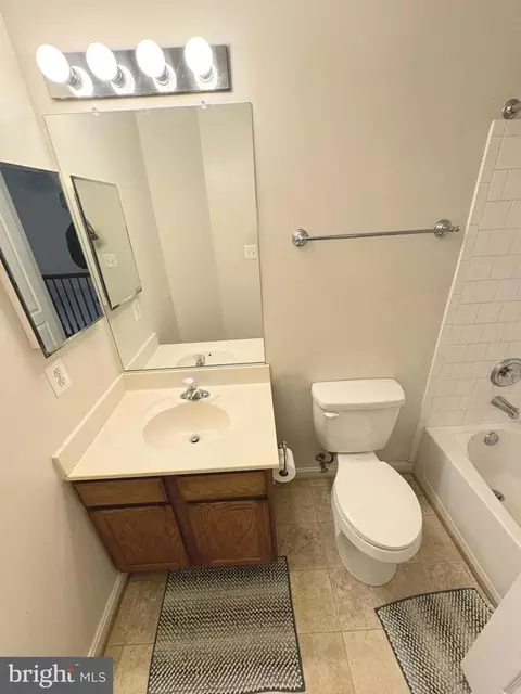 Bath - 15610 Wistar Pl, Brandywine, MD 20613 photo 8 of 9