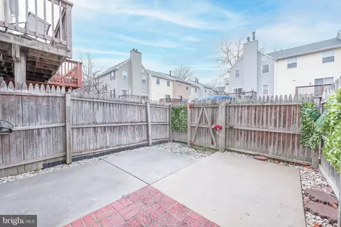 Exterior - 7679 E Arbory Ct #229, Laurel, MD 20707 photo 7 of 7