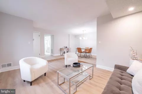 Living - 7679 E Arbory Ct #229, Laurel, MD 20707 photo 4 of 4