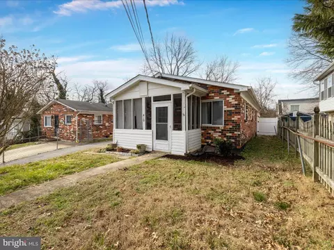 410 Carmody Hills Dr, Capitol Heights, MD 20743