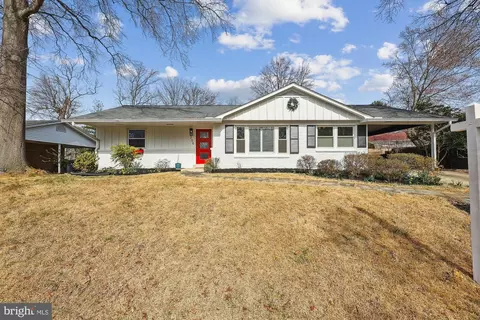 706 Bricker Dr, Fort Washington, MD 20744