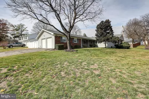 Exterior - 3700 Margin Way, Bowie, MD 20715 photo 3 of 4