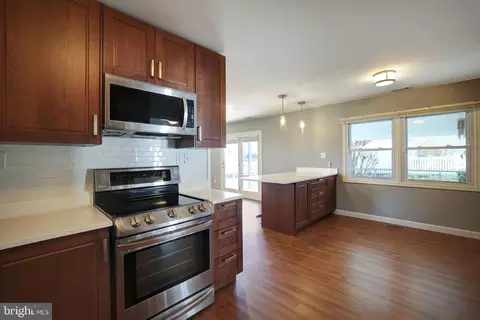 Kitchen - 3700 Margin Way, Bowie, MD 20715 photo 2 of 5