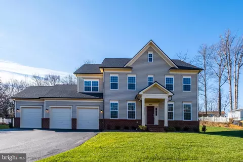 9504 Dashia Dr, Fort Washington, MD 20744