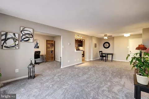 6100 Westchester Park Dr #1402, College Park, MD 20740