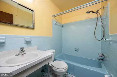 Bath - 7110 Donston Dr, Laurel, MD 20707 photo 1 of 2