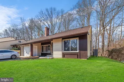 9207 Crockett Pl, Marlboro, MD 20772