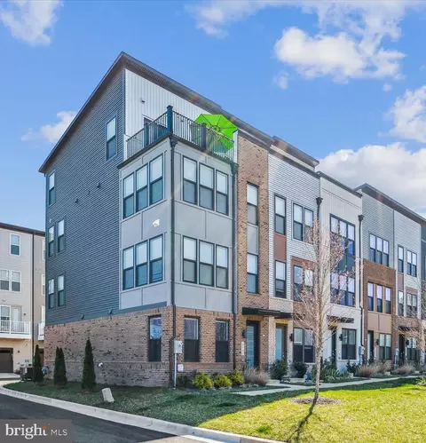 2545 Nicholson St, Hyattsville, MD 20782